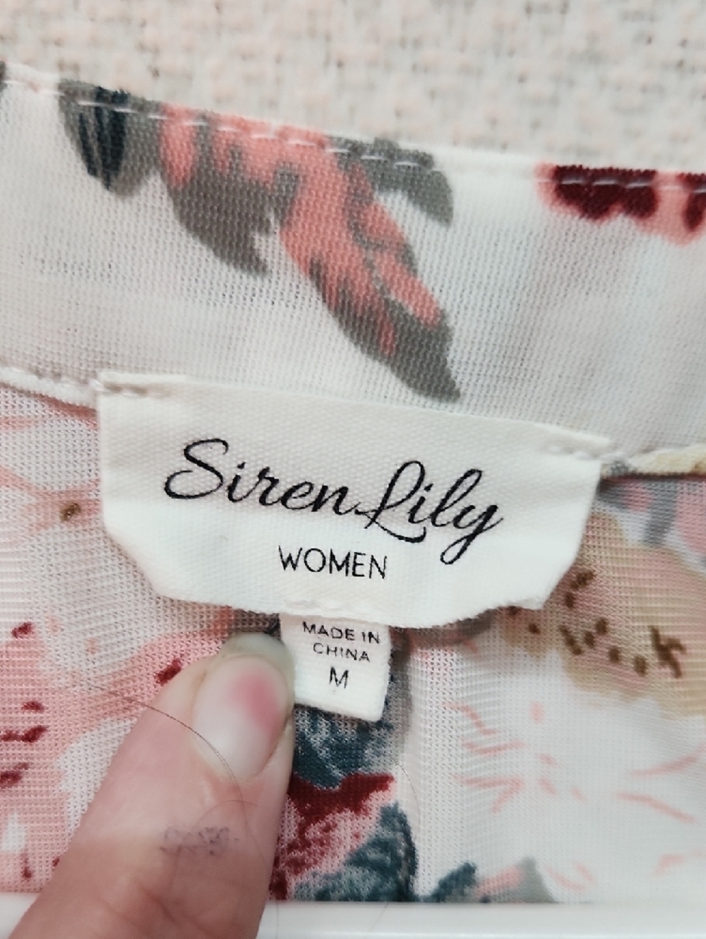 Siren Lily Floral V-Neck Roll-Tab Tunic — White with Pink, Brown, Gray - Picture 2 of 3